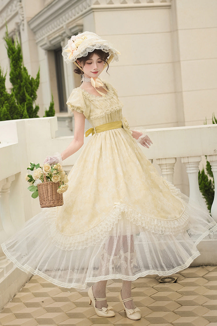 Finely Styled Dress with a Classic Vintage Look