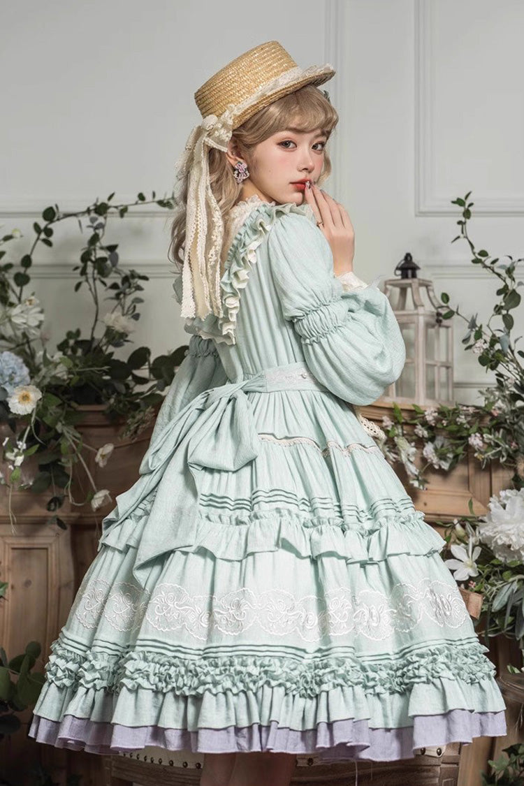 Vintage Style Dress with a Modern Fit