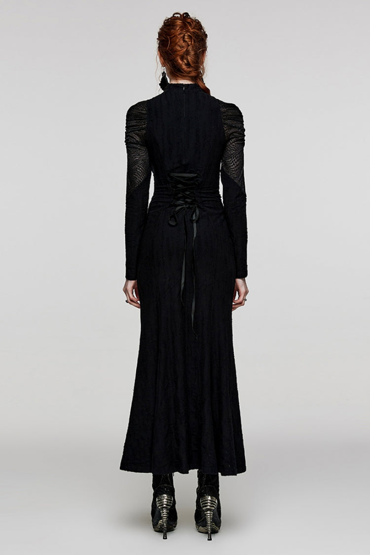 Finely Styled Dress with a Classic Vintage Look