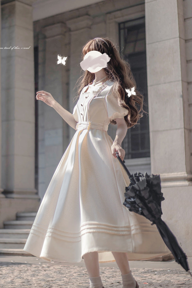 Classic Vintage Dress with a Flattering Fit