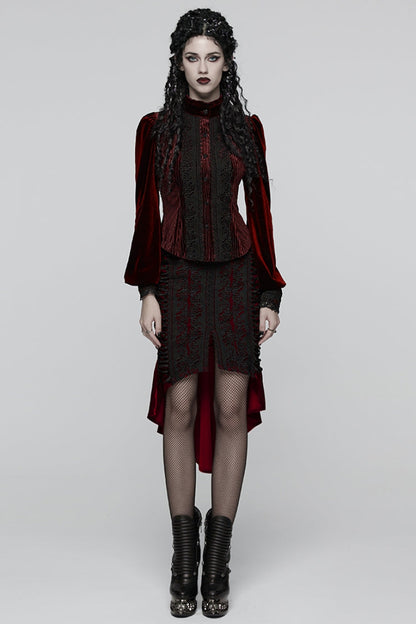 Finely Styled Blouse with a Classic Vintage Look