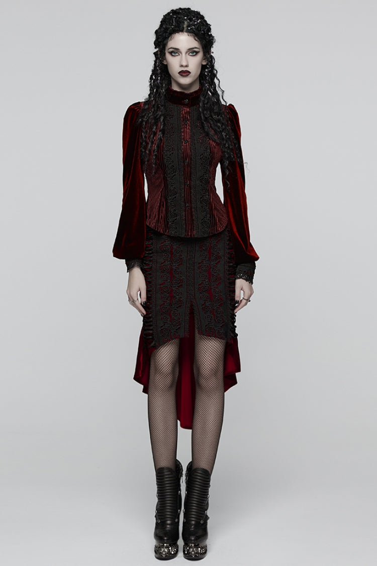 Finely Styled Blouse with a Classic Vintage Look
