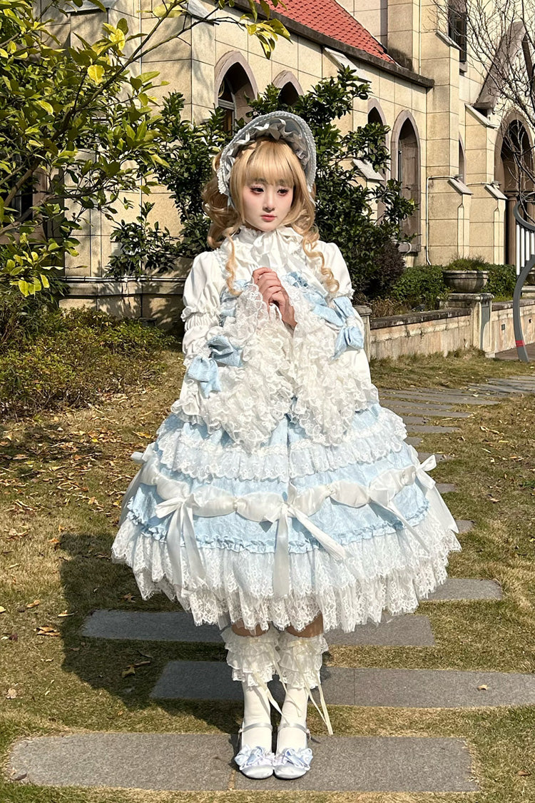 Finely Styled Dress with a Classic Vintage Look