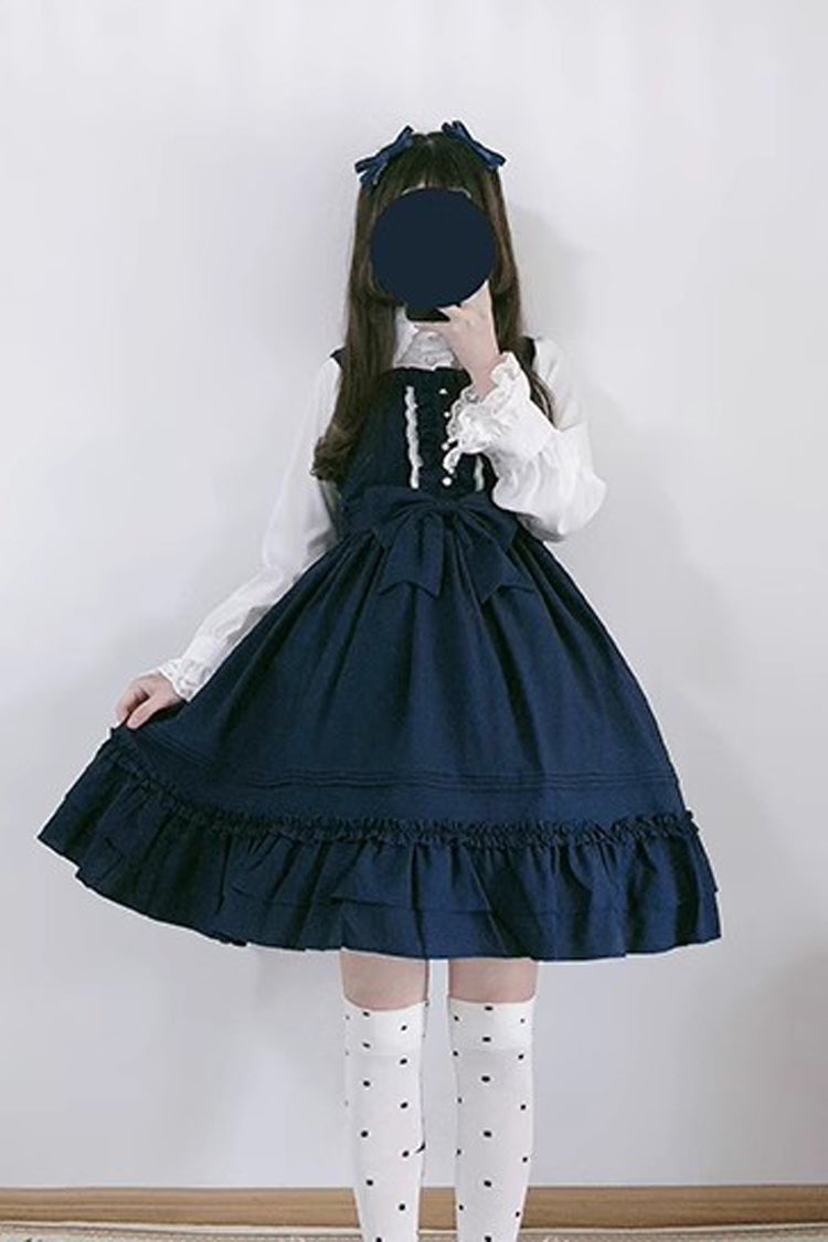 Finely Styled Dress with a Classic Vintage Look