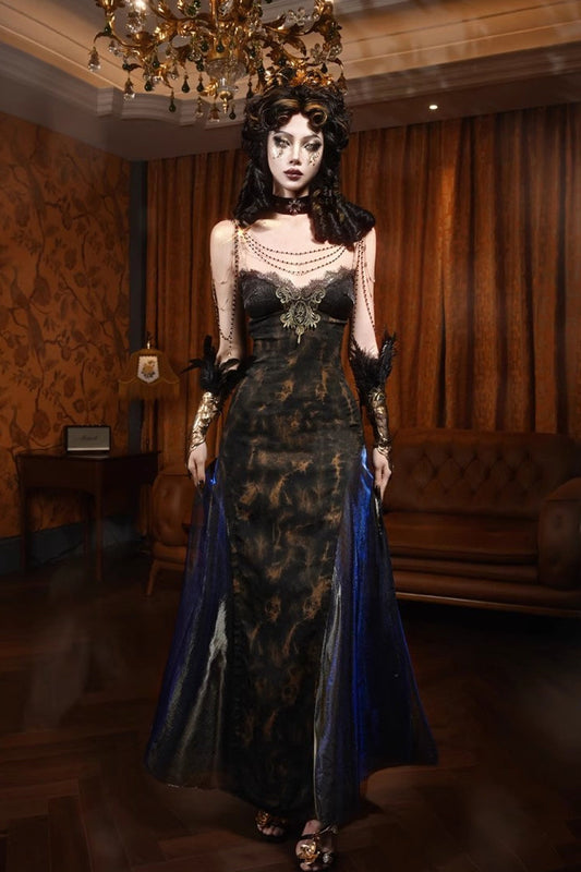 Subtly Elegant Dress with a Refined Vintage Look