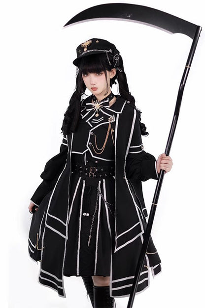 Casually Elegant Garment with a Refined Edge