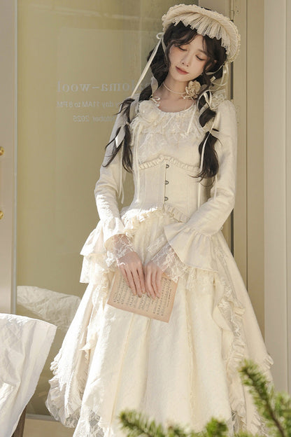 Beautifully Crafted Dress in a Classic Style
