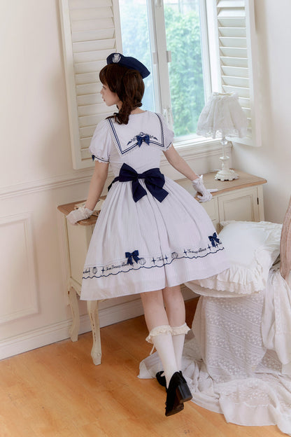 Beautifully Crafted Dress in a Classic Style