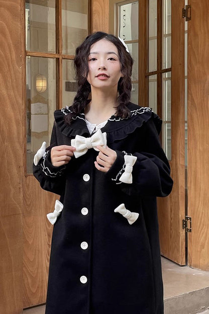 Classic Vintage Coat with a Flattering Fit