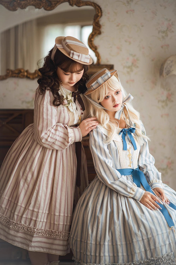 Classic Vintage Dress with a Flattering Fit