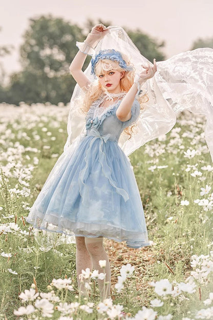 Subtly Elegant Dress with a Refined Vintage Look
