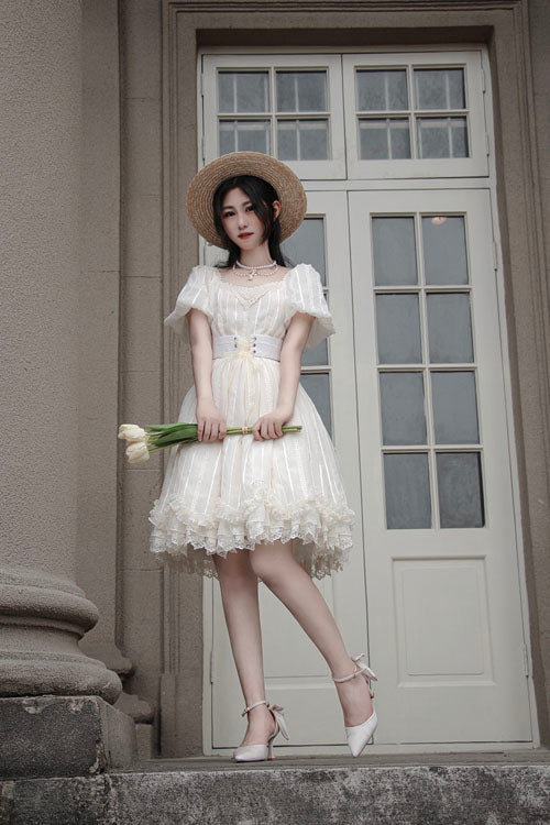 Sophisticated Dress with a Clean Classic Look