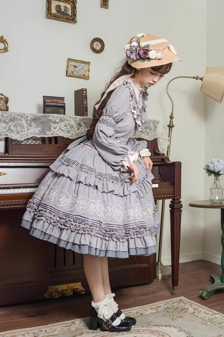 Sophisticated Dress with a Clean Classic Look