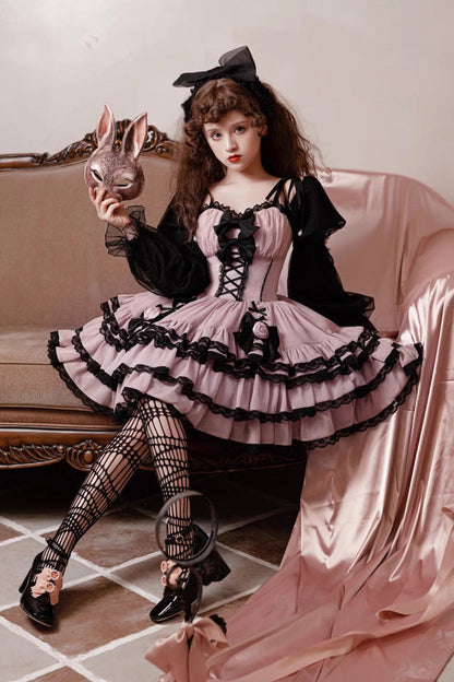Subtly Elegant Dress with a Refined Vintage Look