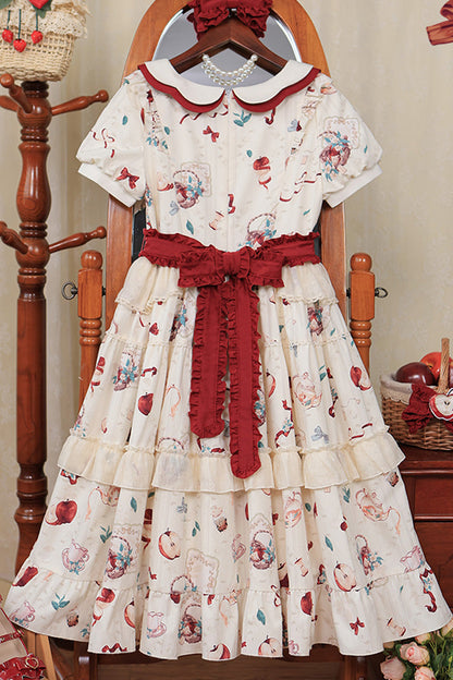 Classic Vintage Dress with a Flattering Fit