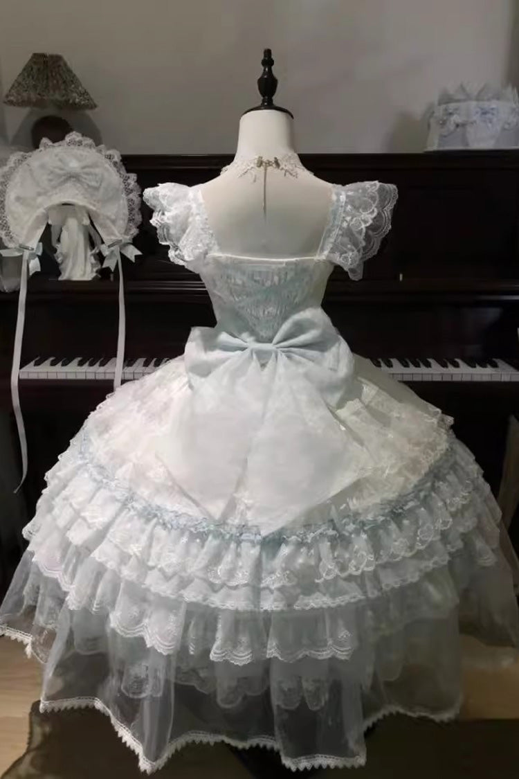 Subtly Elegant Dress with a Refined Vintage Look