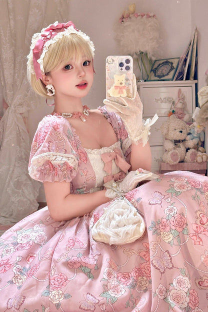 Beautifully Crafted Dress in a Classic Style