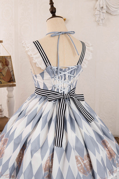 Finely Styled Dress with a Classic Vintage Look