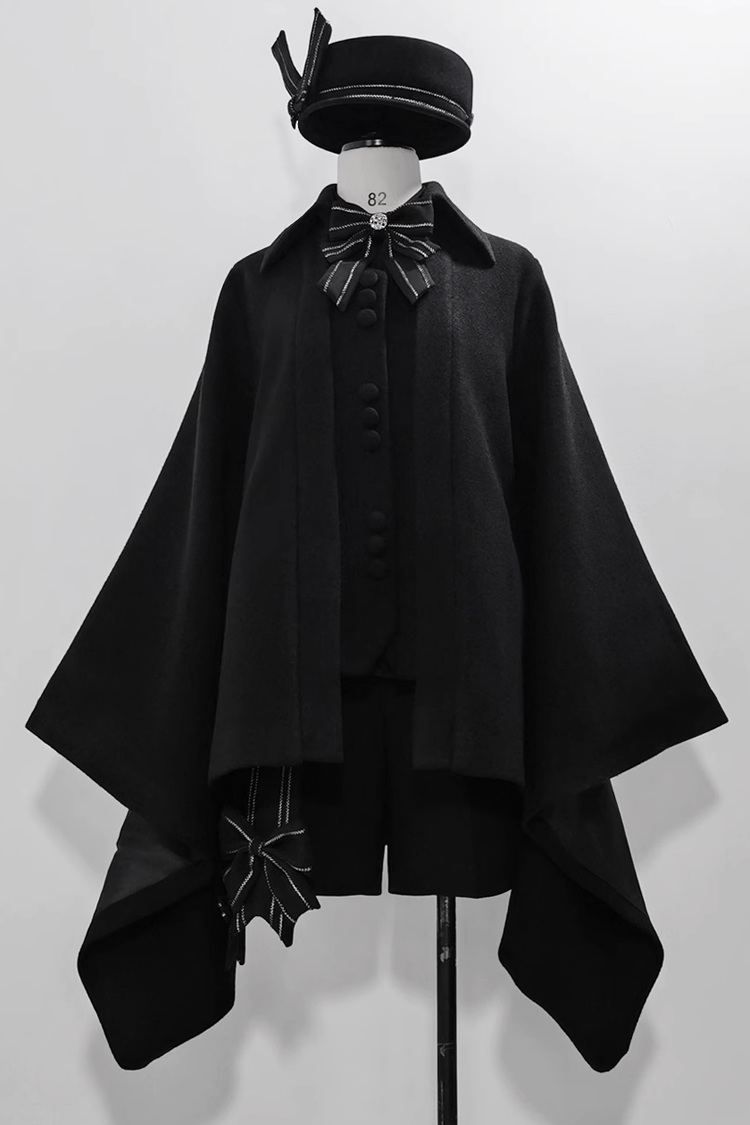 Beautifully Finished Coat in a Timeless Design