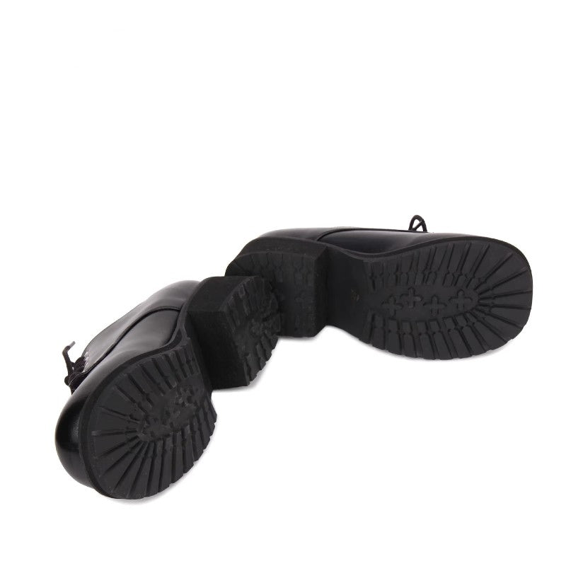 Finely Styled Shoes with a Classic Vintage Look