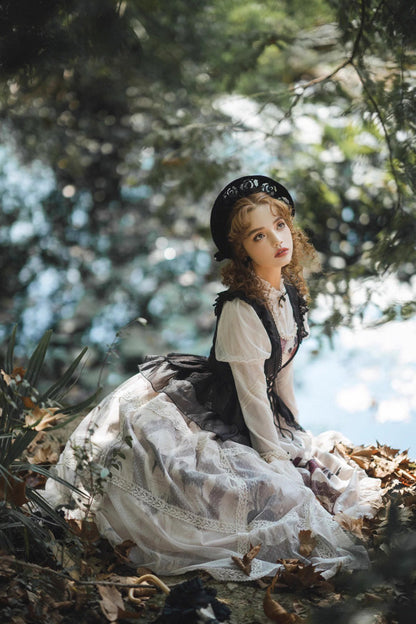 Beautifully Crafted Dress in a Classic Style