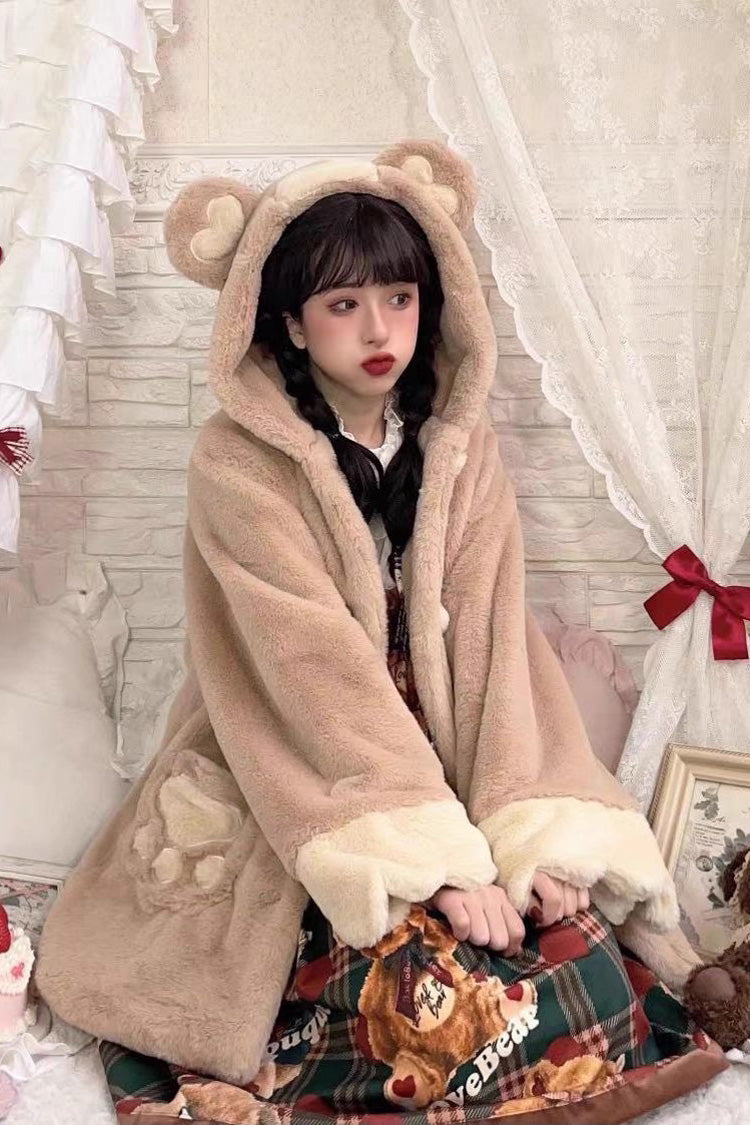 Finely Styled Coat with a Classic Vintage Look