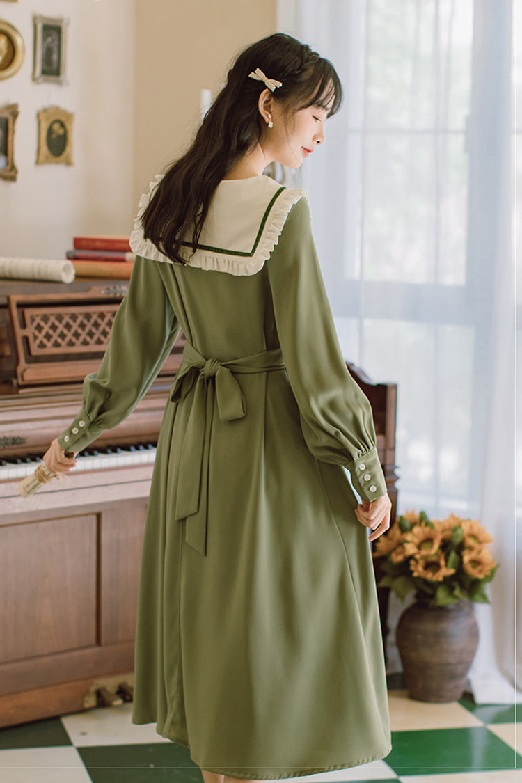 Classic Designed Dress in a Timeless Cut