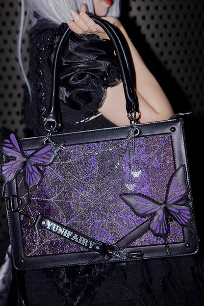 Beautifully Finished Bag in a Timeless Design