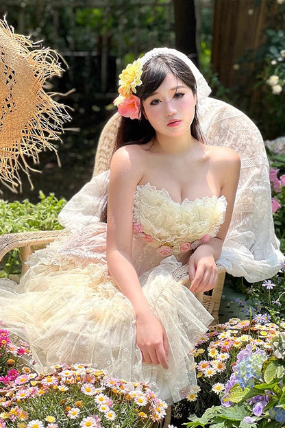 Beautifully Crafted Dress in a Classic Style
