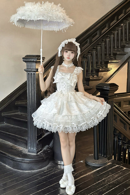 Finely Styled Dress with a Classic Vintage Look