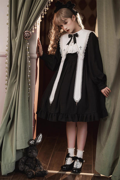 Effortlessly Elegant Dress with a Timeless Design