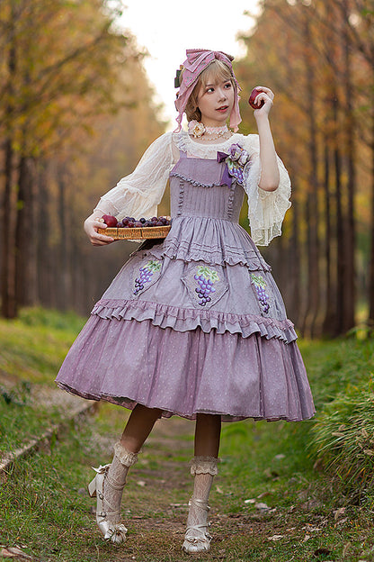 Subtly Elegant Dress with a Refined Vintage Look