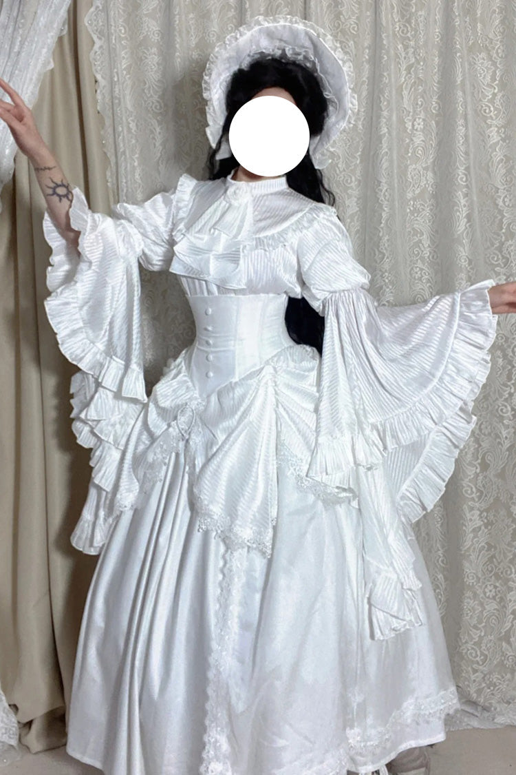 Casually Elegant Garment with a Refined Edge