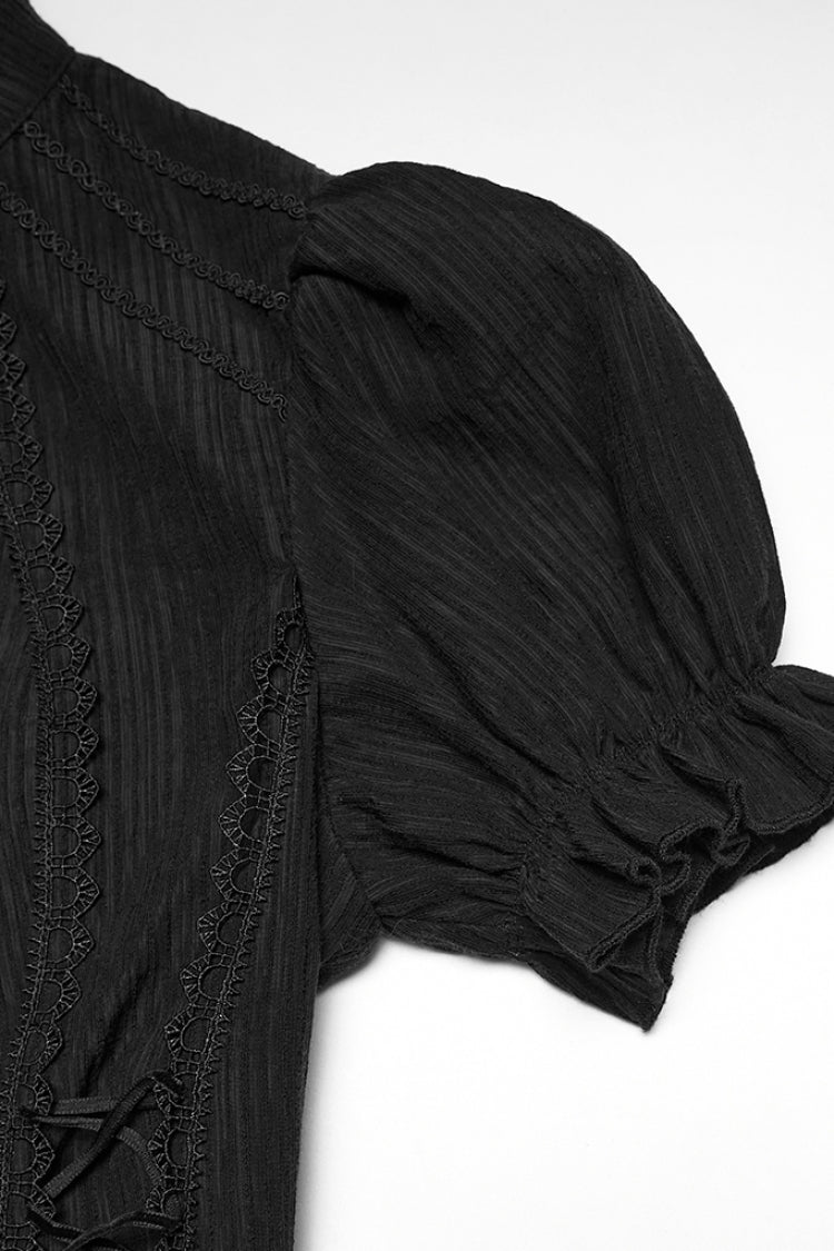 Beautifully Crafted Blouse in a Classic Style