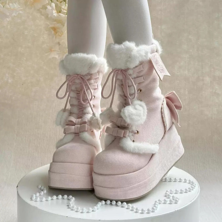 Finely Styled Boots with a Classic Vintage Look