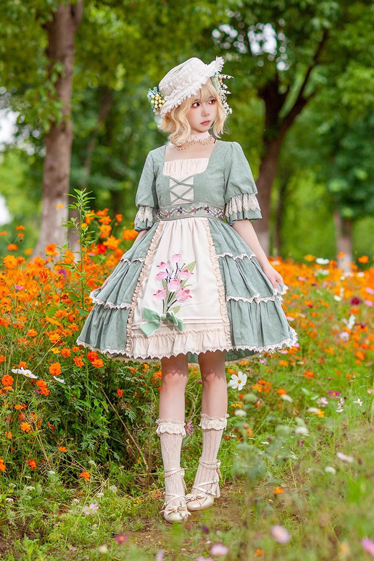 Classic Vintage Dress with a Flattering Fit