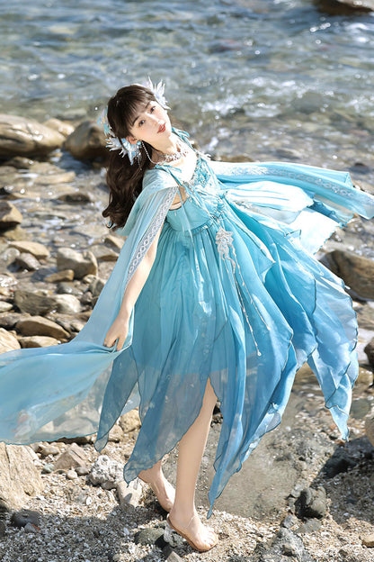 Subtly Elegant Dress with a Refined Vintage Look