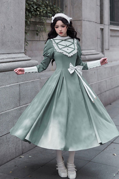 Beautifully Crafted Dress in a Classic Style