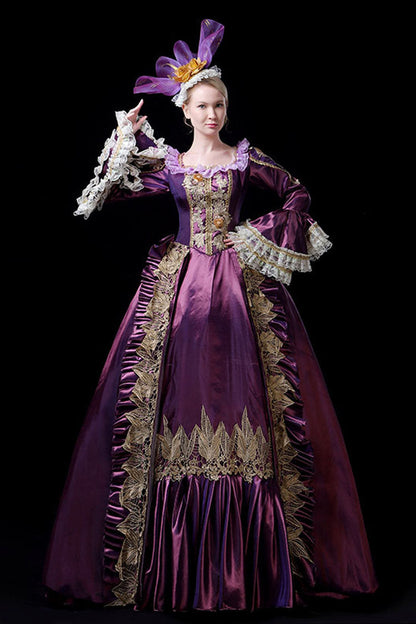Finely Styled Dress with a Classic Vintage Look