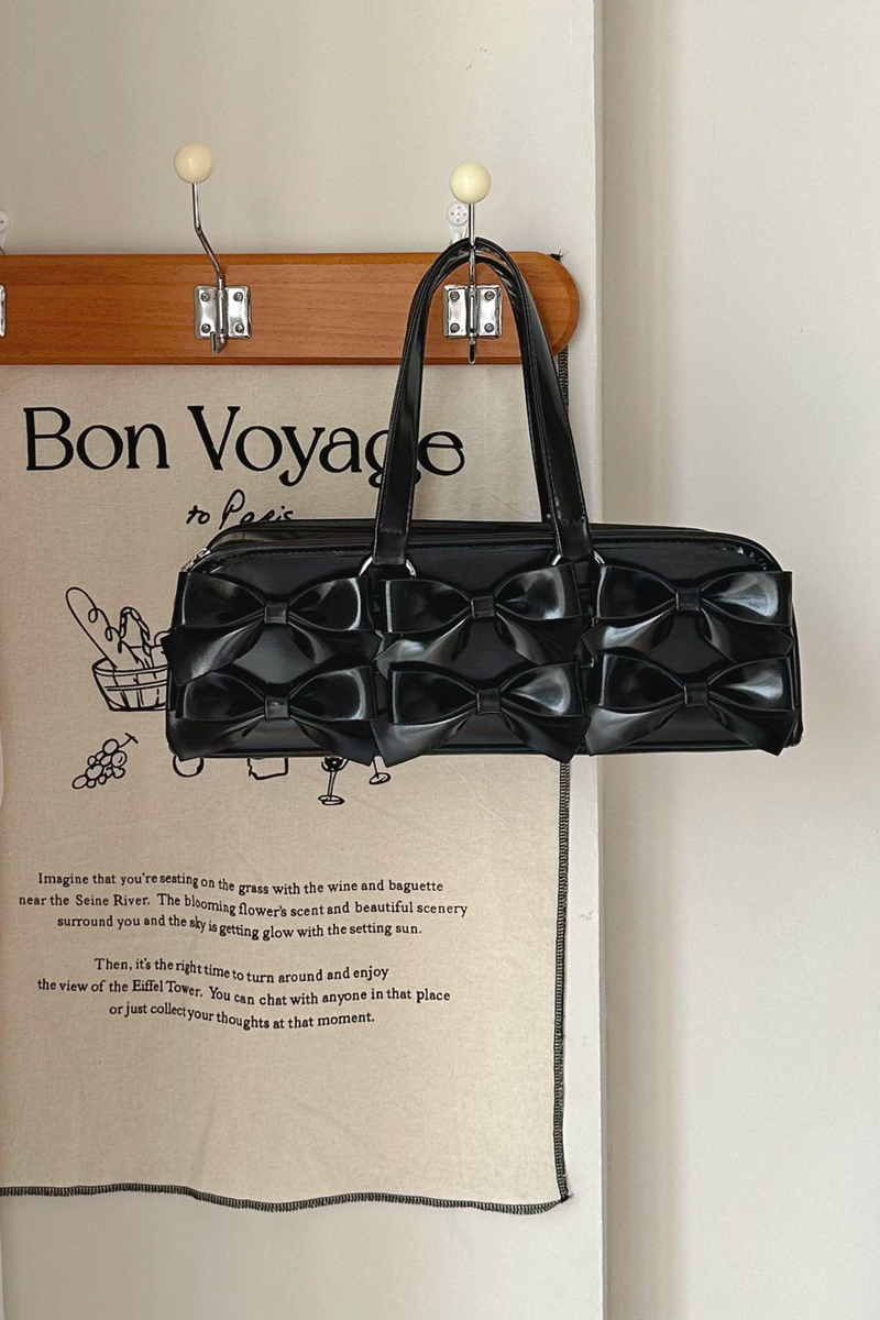 Sweet Dream Ribbon Baguette Bag