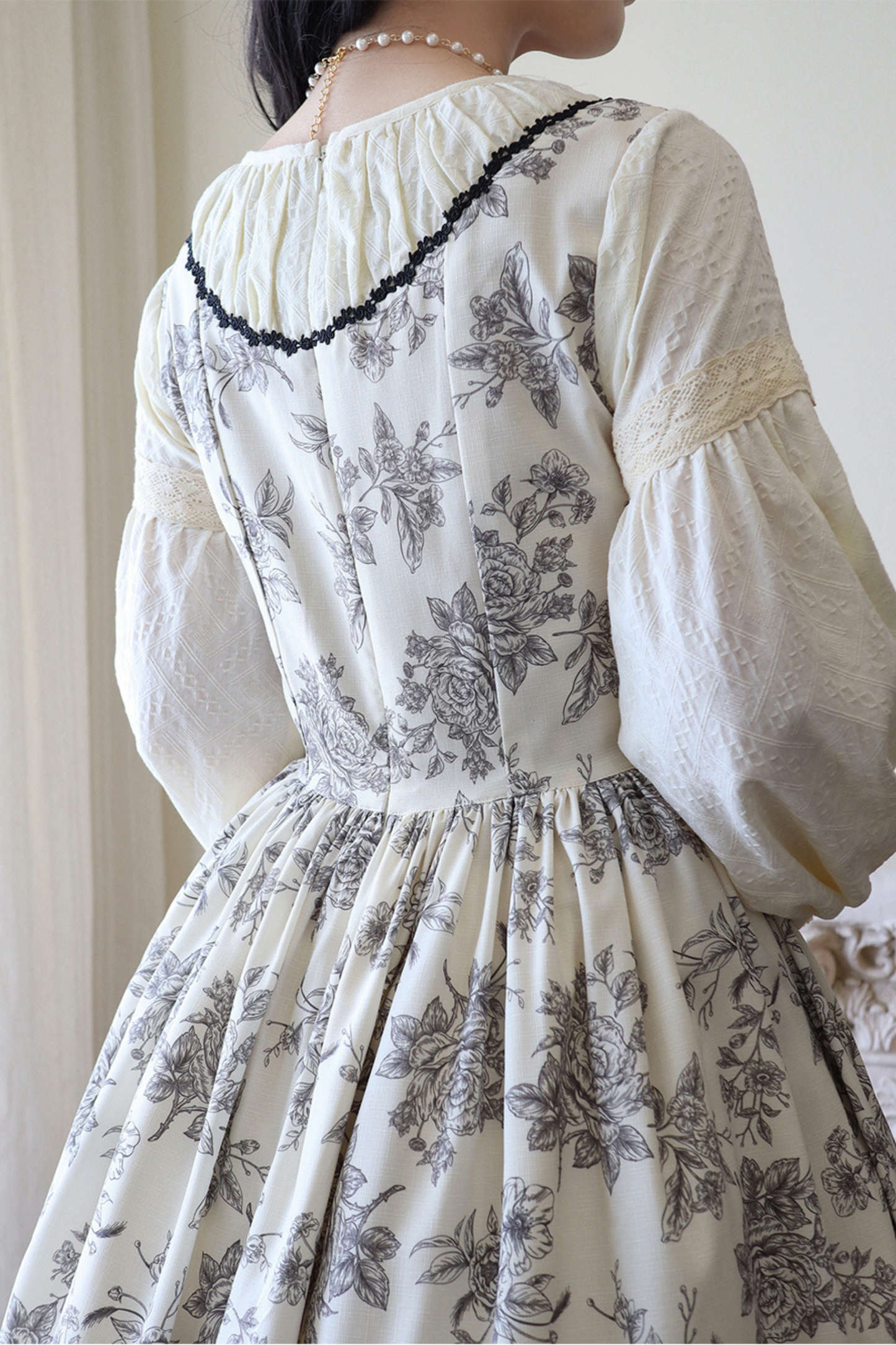 Sketch Wild Rose Lolita Dress