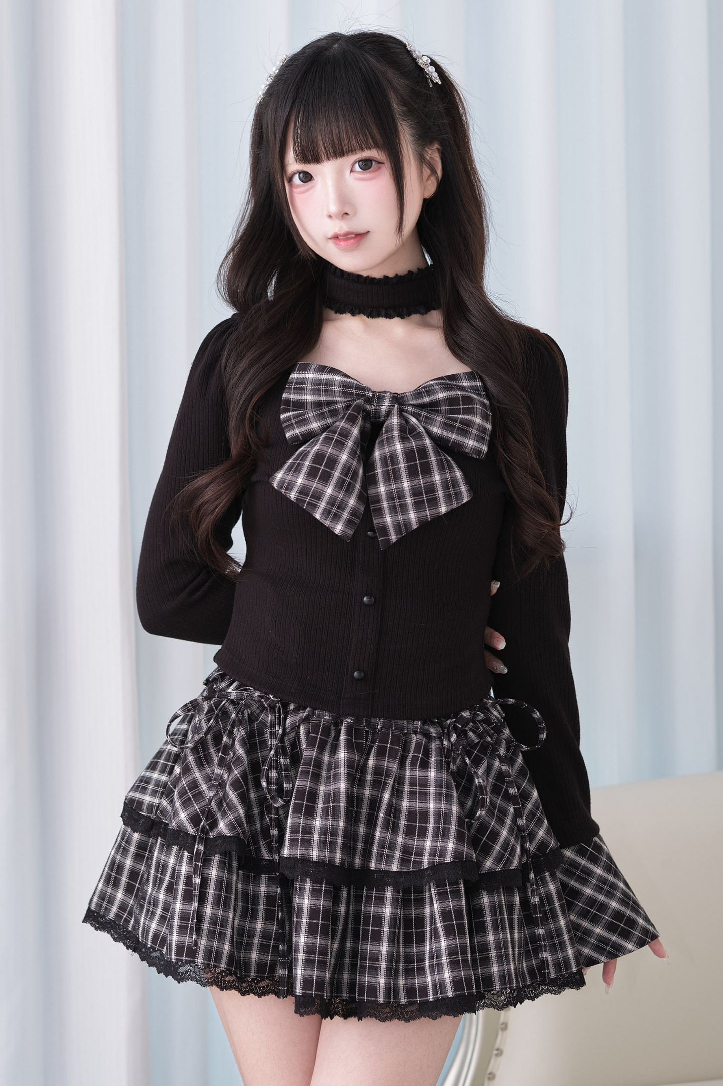 Ribbon Choker Knit Top