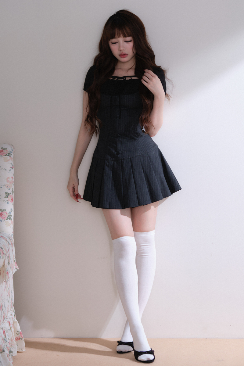 Sweet Pleated Design Dress