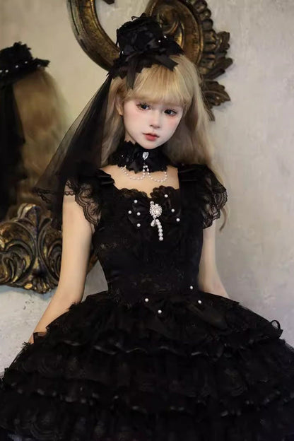 Beautifully Crafted Dress in a Classic Style