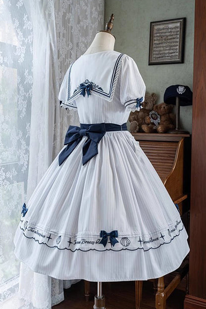 Beautifully Crafted Dress in a Classic Style