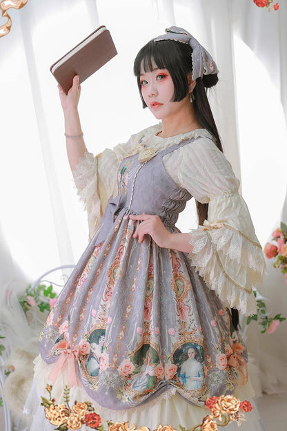 Finely Styled Dress with a Classic Vintage Look