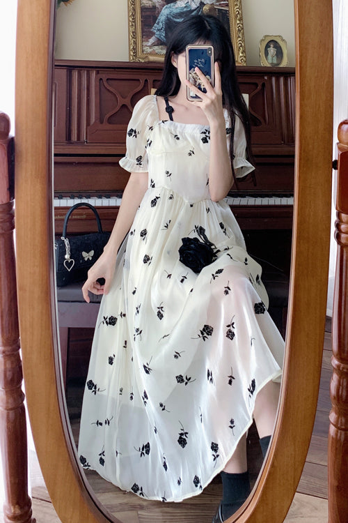 Subtly Elegant Dress with a Refined Vintage Look