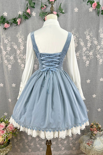 Casually Elegant Dress with a Refined Edge