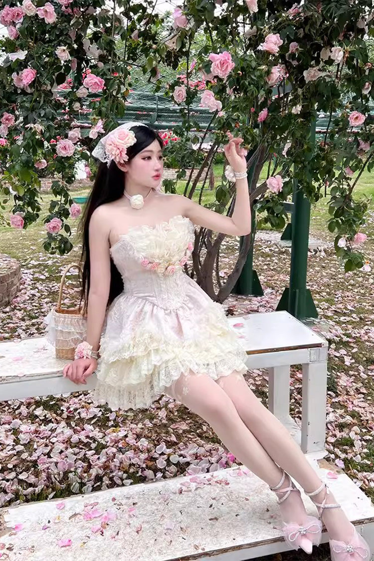 Finely Styled Dress with a Classic Vintage Look