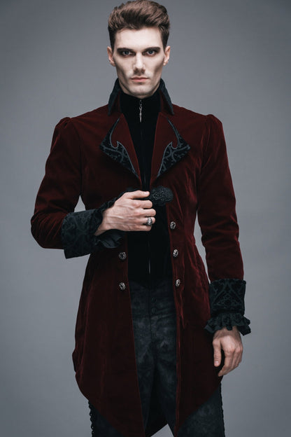 Beautifully Finished Coat in a Timeless Design
